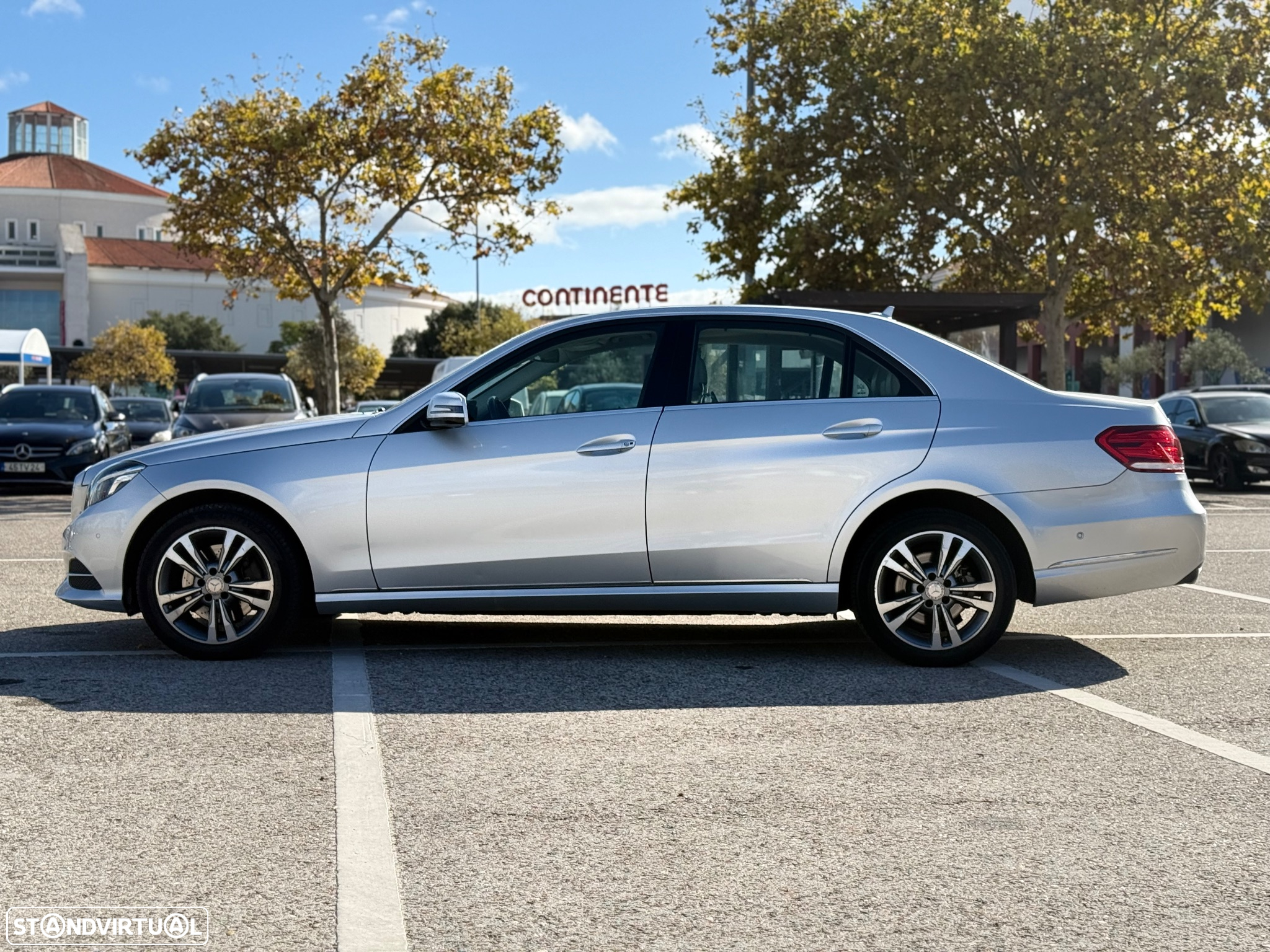 Mercedes-Benz E 300 Bluetec Hybrid Avantgarde - 28