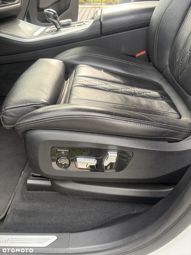 BMW X5 xDrive30d mHEV - 12