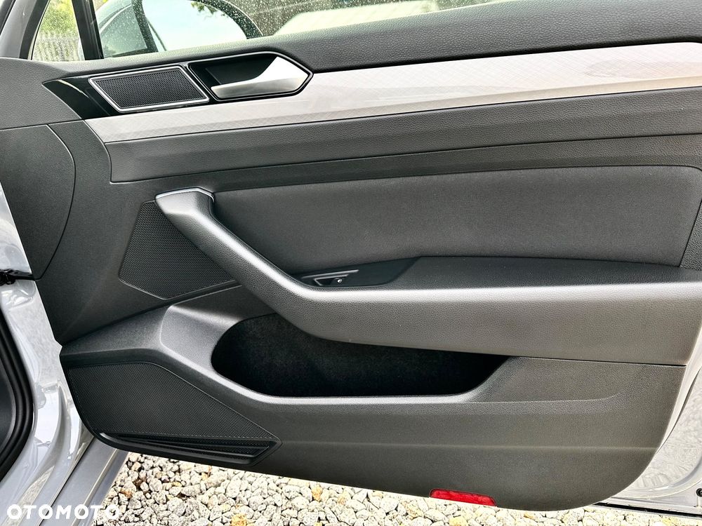 Volkswagen Passat 2.0 TSI Elegance DSG - 31