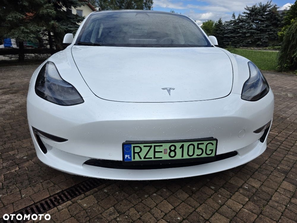 Tesla Model 3 - 7