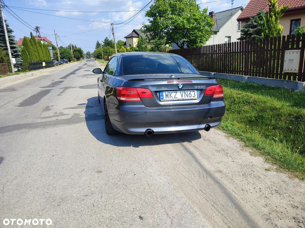 BMW Seria 3 335i - 22