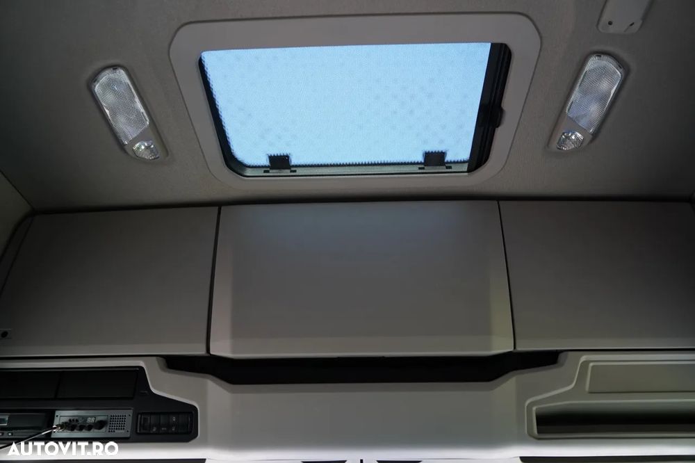 Scania S 520 / V8 / RETARDER / I-PARK COOL / COMPLET AIRMATIC / PIELE / ANVELOPE 100% - 35