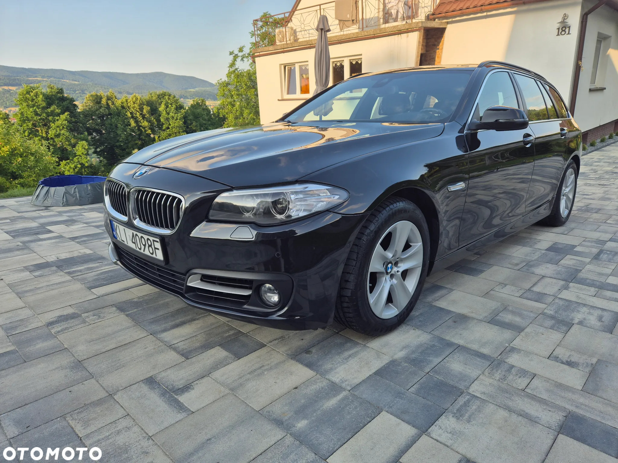 BMW Seria 5 525d xDrive Touring - 16