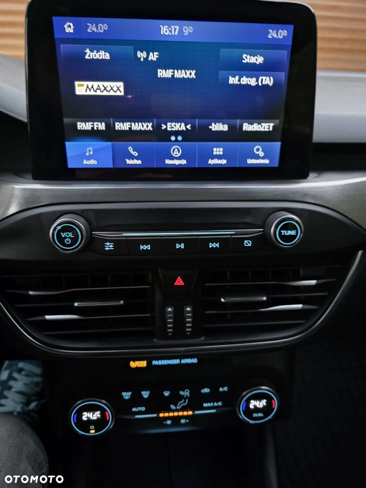 Ford Focus Turnier 1.5 EcoBlue Start-Stopp-System TITANIUM - 22