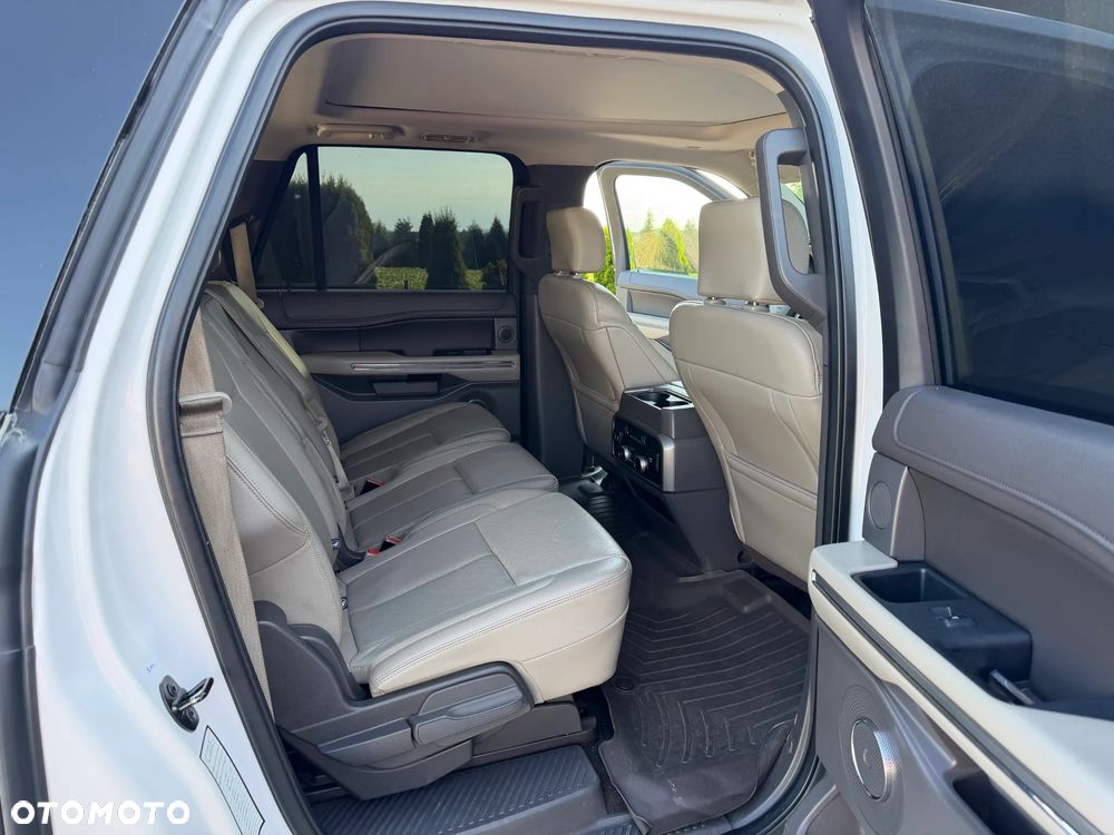 Ford Expedition - 10
