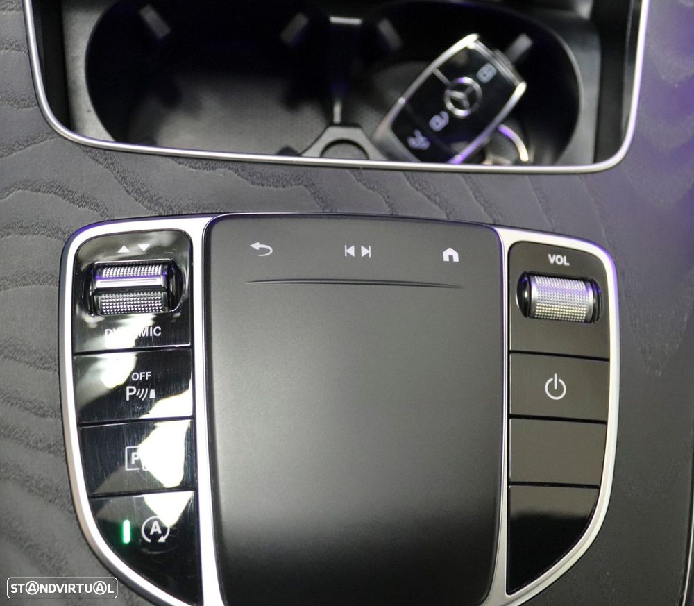 Mercedes-Benz E 220 d AMG Line - 41