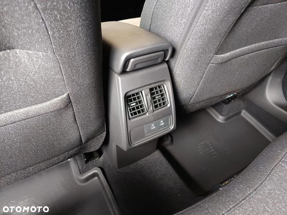 Renault Symbioz - 11