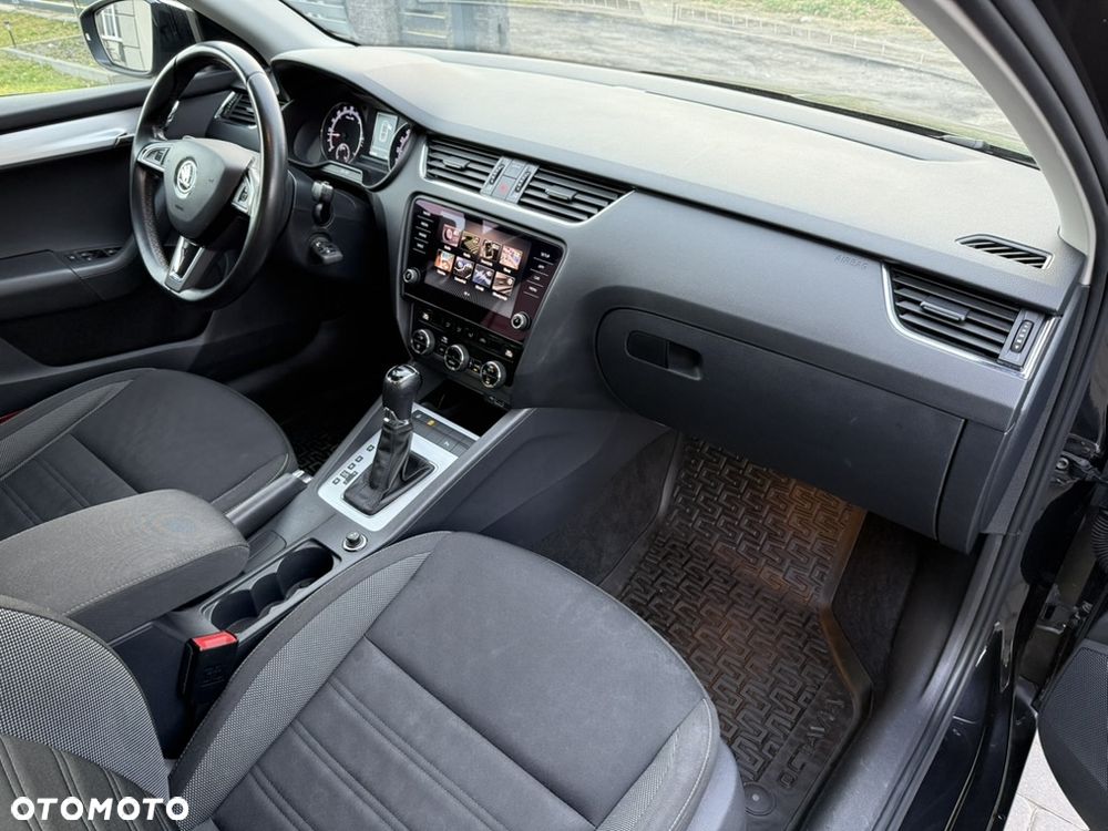 Skoda Octavia 1.6 TDI Ambition DSG - 24