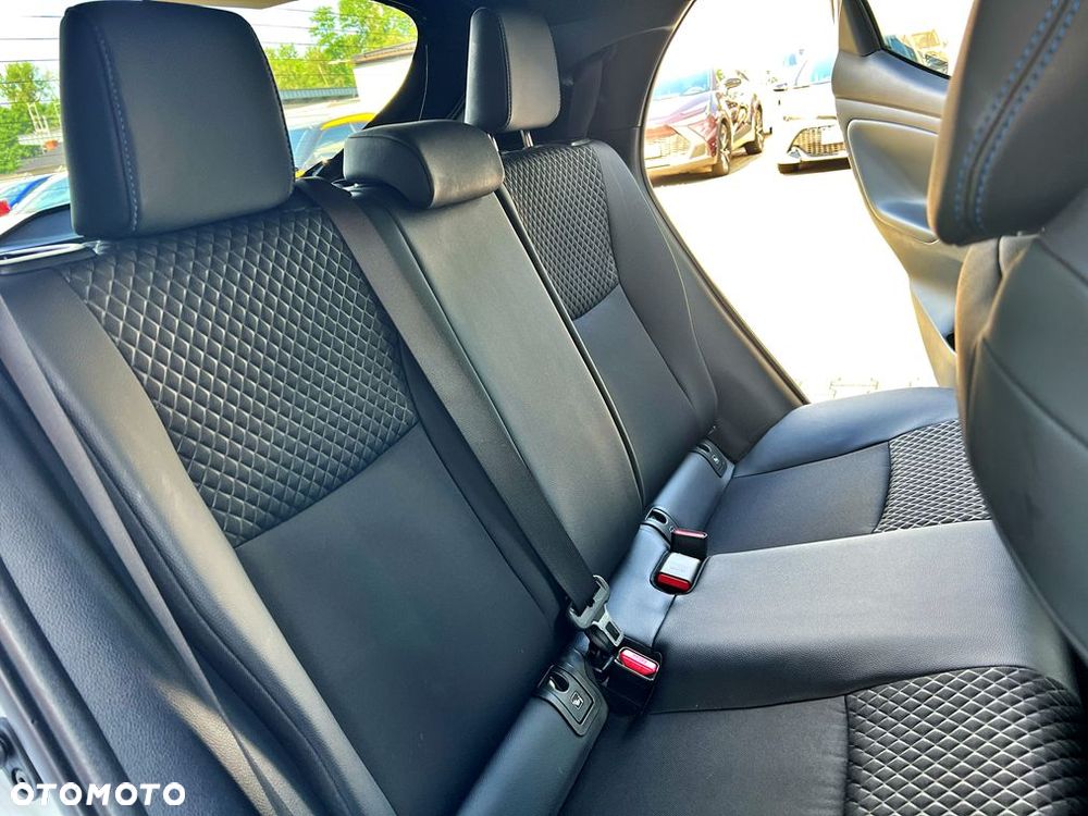 Toyota Yaris Hybrid 1.5 Premiere Edition - 16