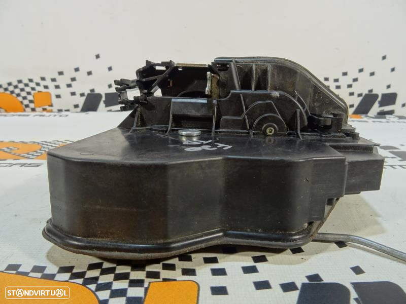 Fecho Da Porta Trás Direita Bmw 1 (F20)  7202148 / A053702 - 5