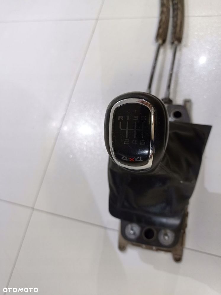 SKODA YETI WYBIERAK ZMIANY BIEGÓW 1K0711061B - 2