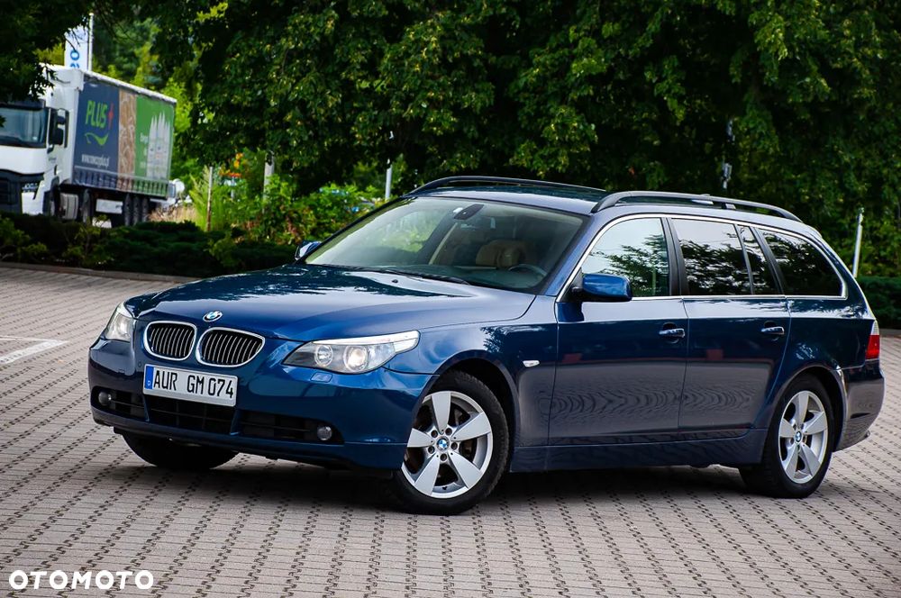 BMW Seria 5 530xi Touring - 16