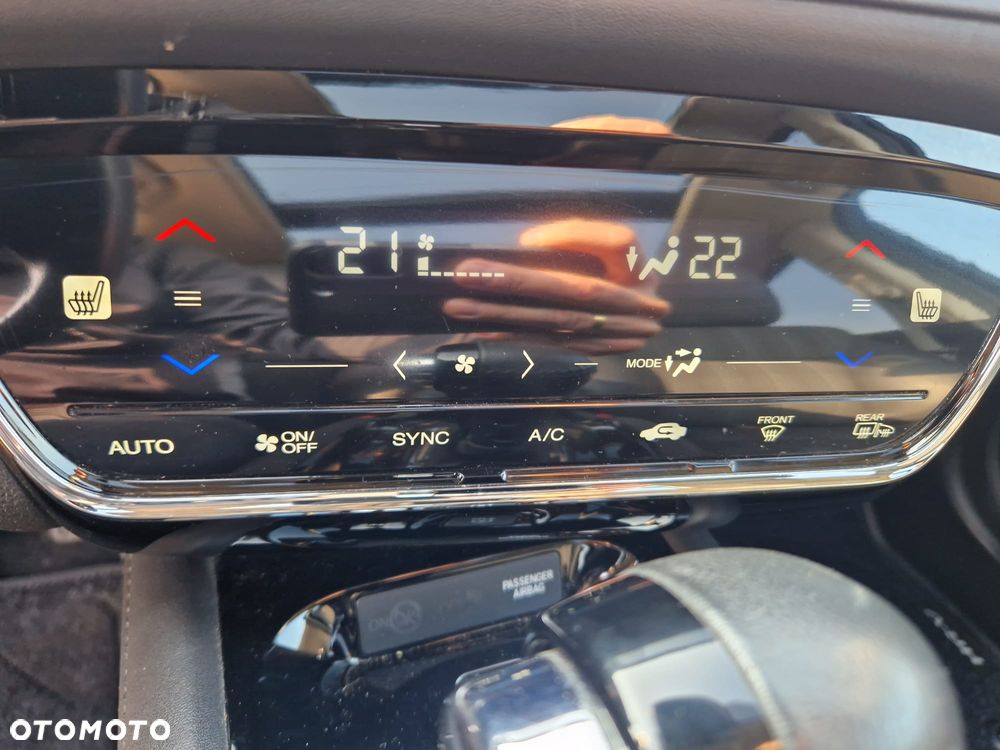 Honda HR-V 1.5 i-VTEC CVT Executive - 18