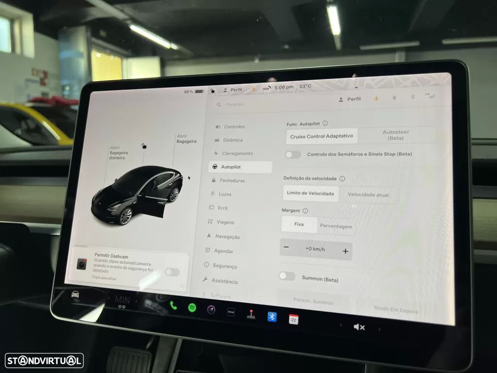 Tesla Model 3 Long-Range Dual Motor AWD - 26