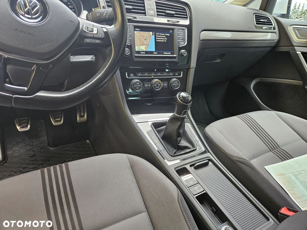 Volkswagen Golf 2.0 TDI BlueMotion Technology Allstar - 22