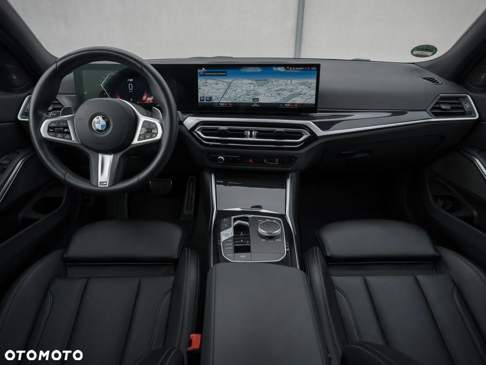 BMW Seria 3 320d Touring xDrive M Sport - 32