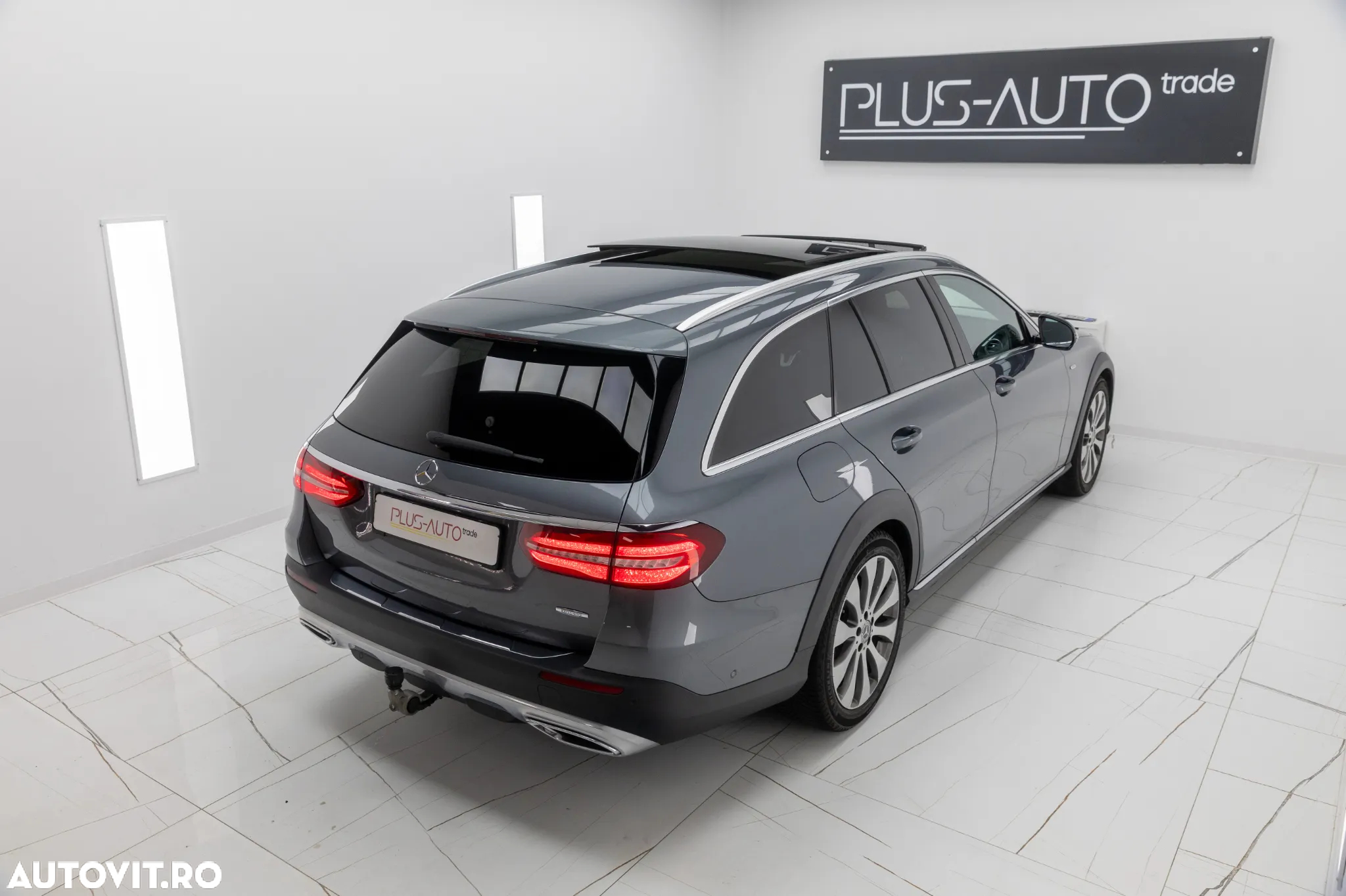 Mercedes-Benz E 220 d 4Matic 9G-TRONIC Avantgarde - 14