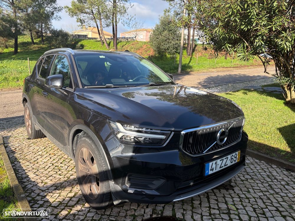 Volvo XC 40 1.5 T3 Momentum Plus - 3