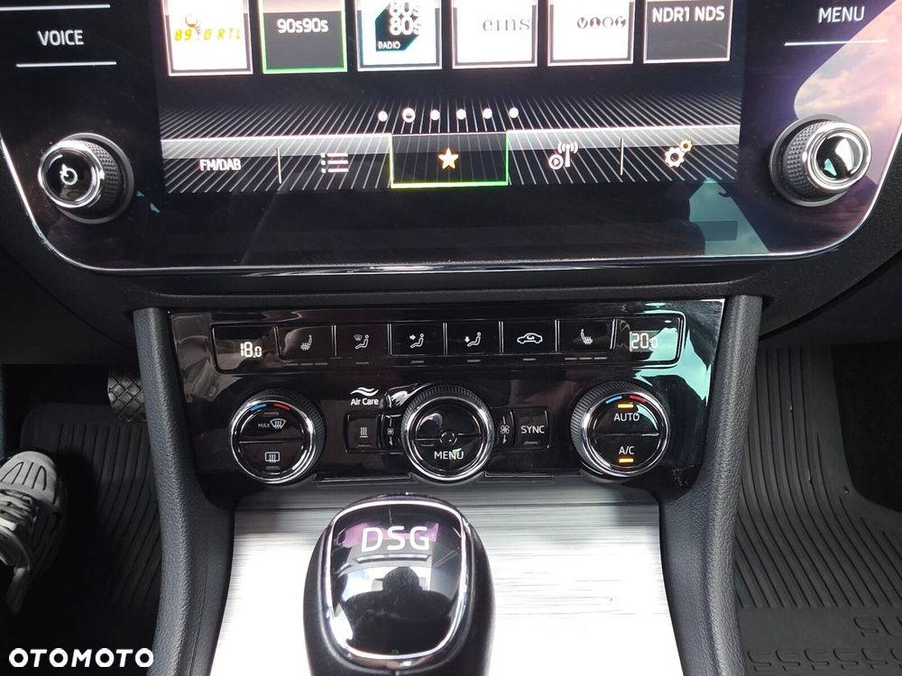 Skoda Superb 2.0 TDI SCR Ambition DSG - 25