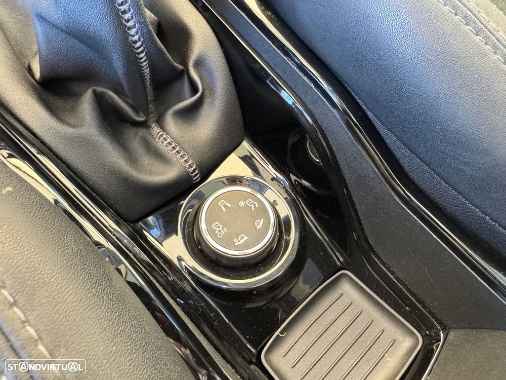 Peugeot 2008 1.2 PureTech Crossway - 15