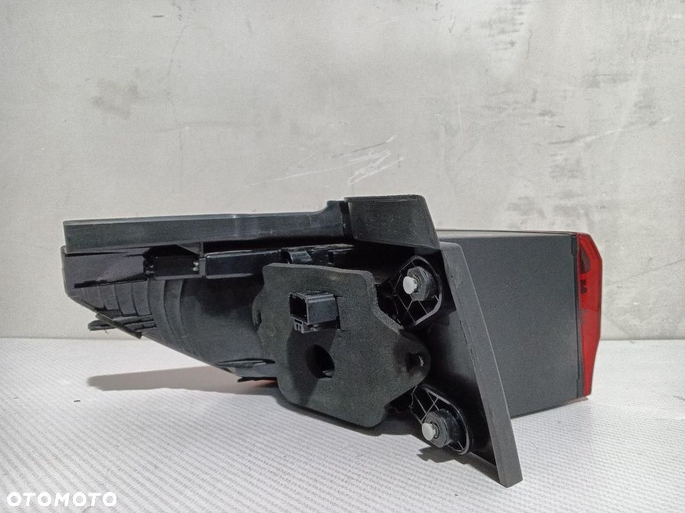 LAMPA TYŁ TYLNA PRAWA VW T7 7T0945096 - 5