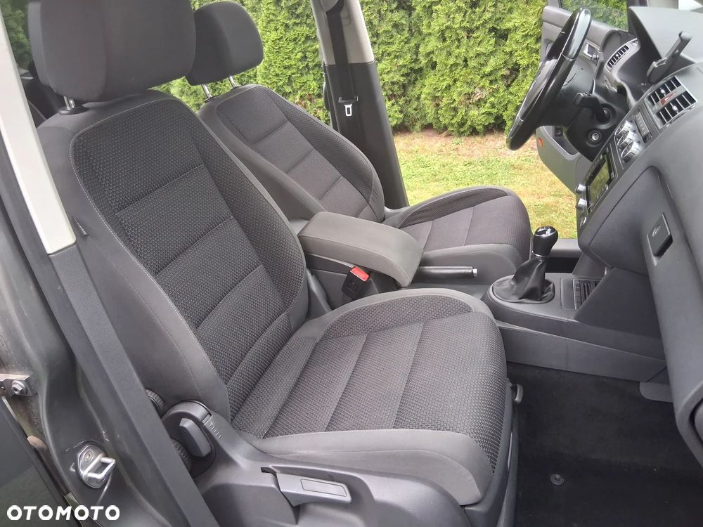 Volkswagen Touran 1.6 TDI DPF BlueMot Comfortline - 15