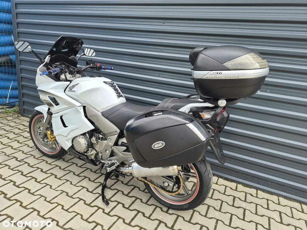Honda CBF - 7