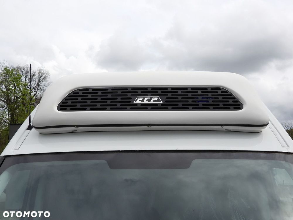 Iveco DAILY 35S14 FURGON CHŁODNIA  0*C ZASILANIE 230V TEMPOMAT AUTOMAT HI-MATIC KLIMATYZACJA  140KM - 20