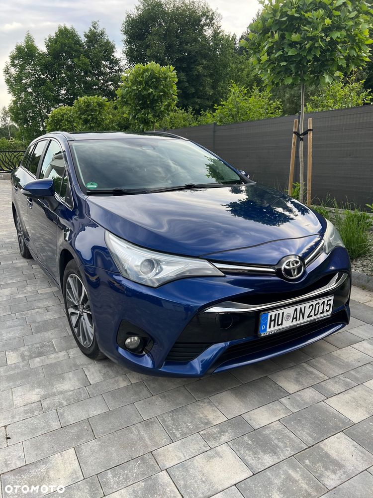Toyota Avensis 2.0 D-4D Prestige - 16