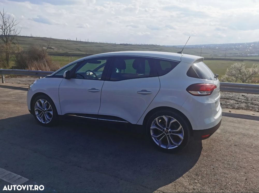 Renault Scenic - 4