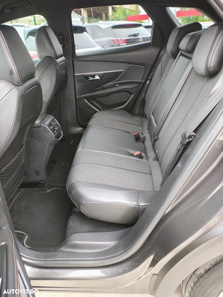 Peugeot 3008 1.2 PureTech Turbo S&S GT-Line - 23