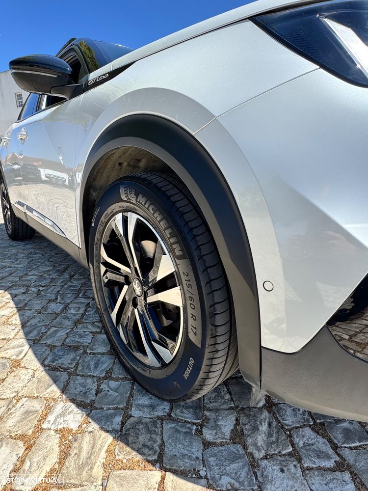 Peugeot 2008 1.2 PureTech GT Line EAT6 - 4