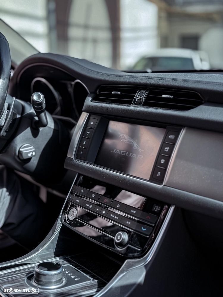Jaguar XF 3.0 TDV6 Prestige Aut. - 5