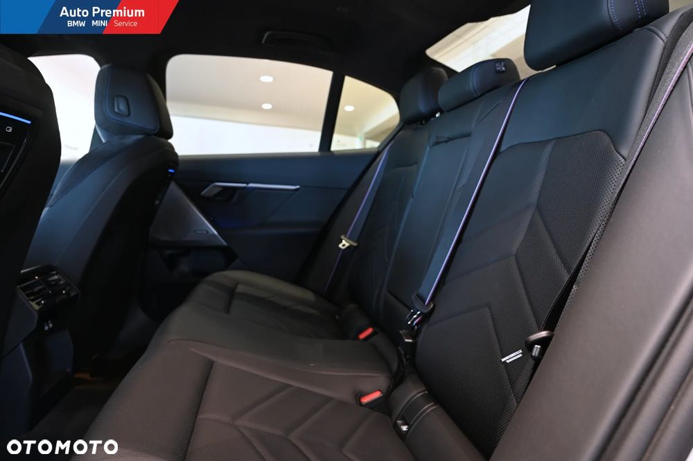 BMW Seria 5 520d xDrive mHEV - 13