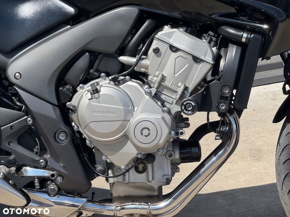 Honda CBF - 8