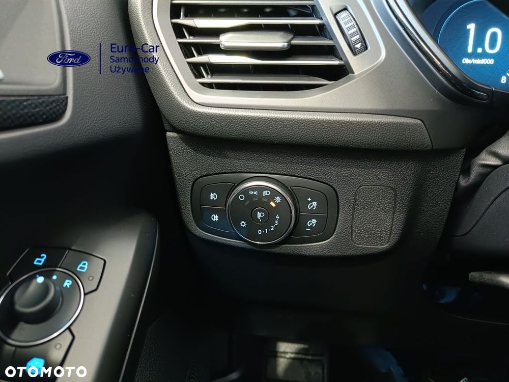 Ford Focus 1.0 EcoBoost mHEV ST-Line X - 17