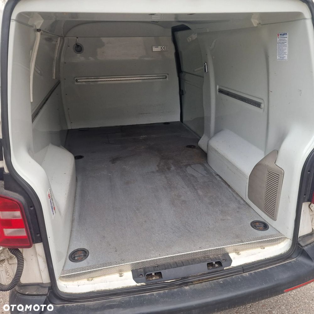 Volkswagen T6 dlugi izoterma chlodnia lodowka do lekow - 10
