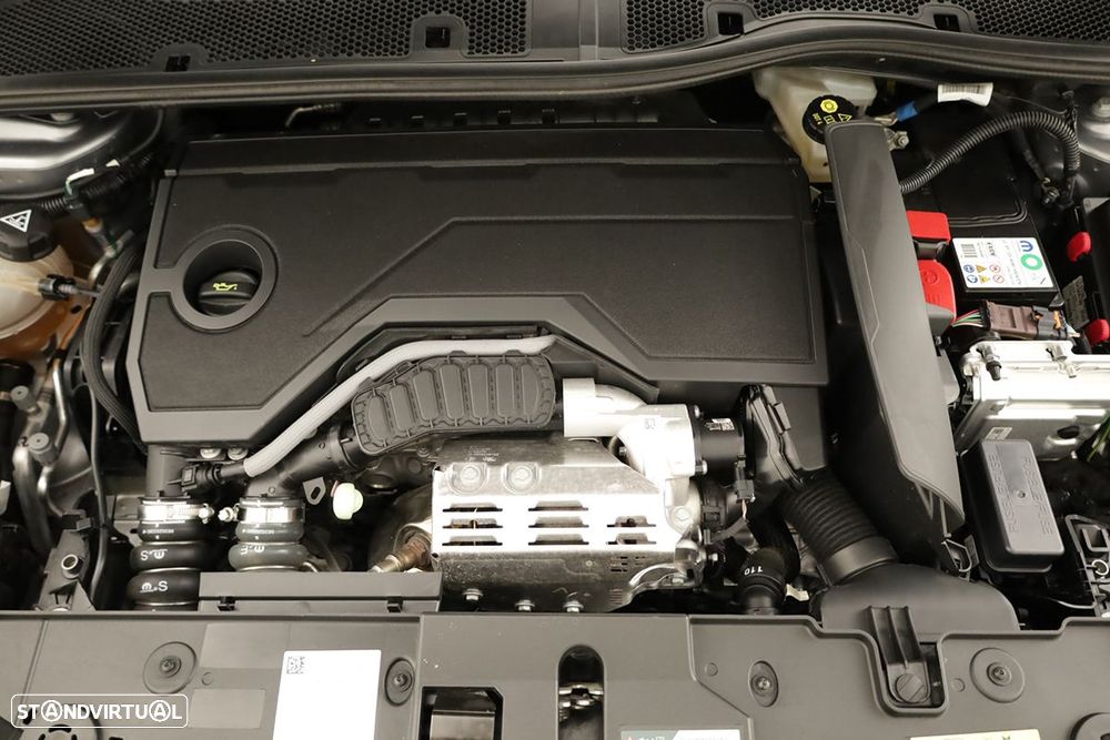 Peugeot 208 1.2 Hybrid Allure e-DCS6 - 24