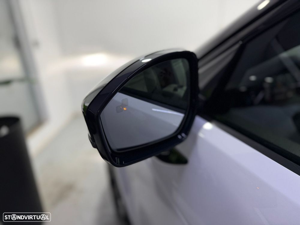 Land Rover Range Rover Evoque 1.5 P300e AWD R-Dynamic HSE Auto - 32