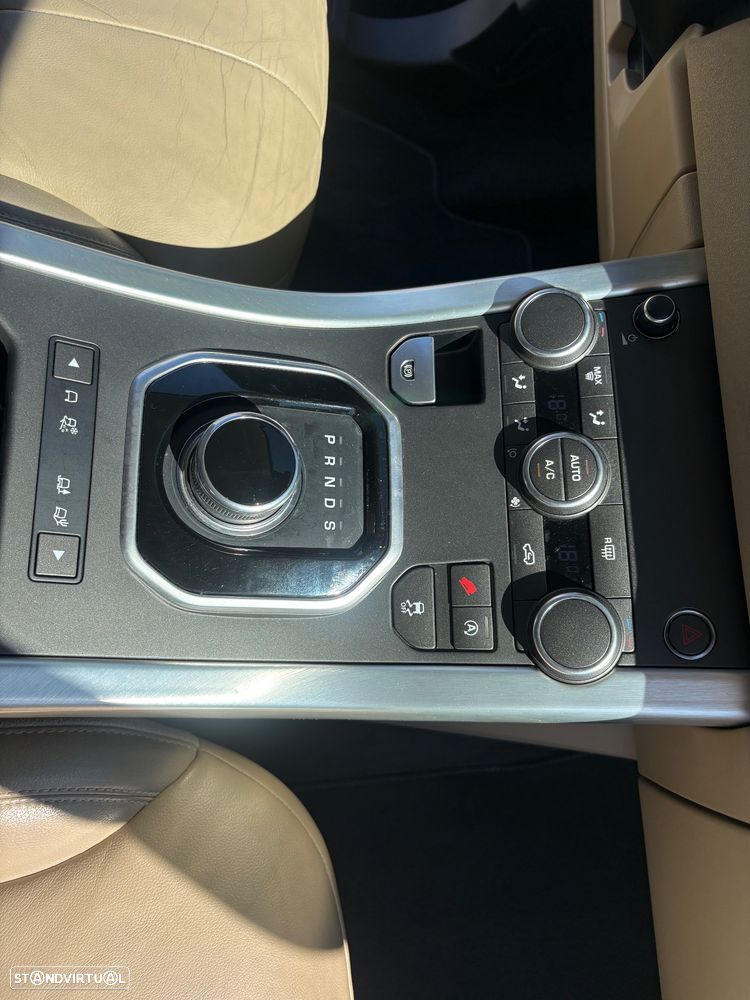Land Rover Range Rover Evoque 2.0 TD4 SE Auto - 29
