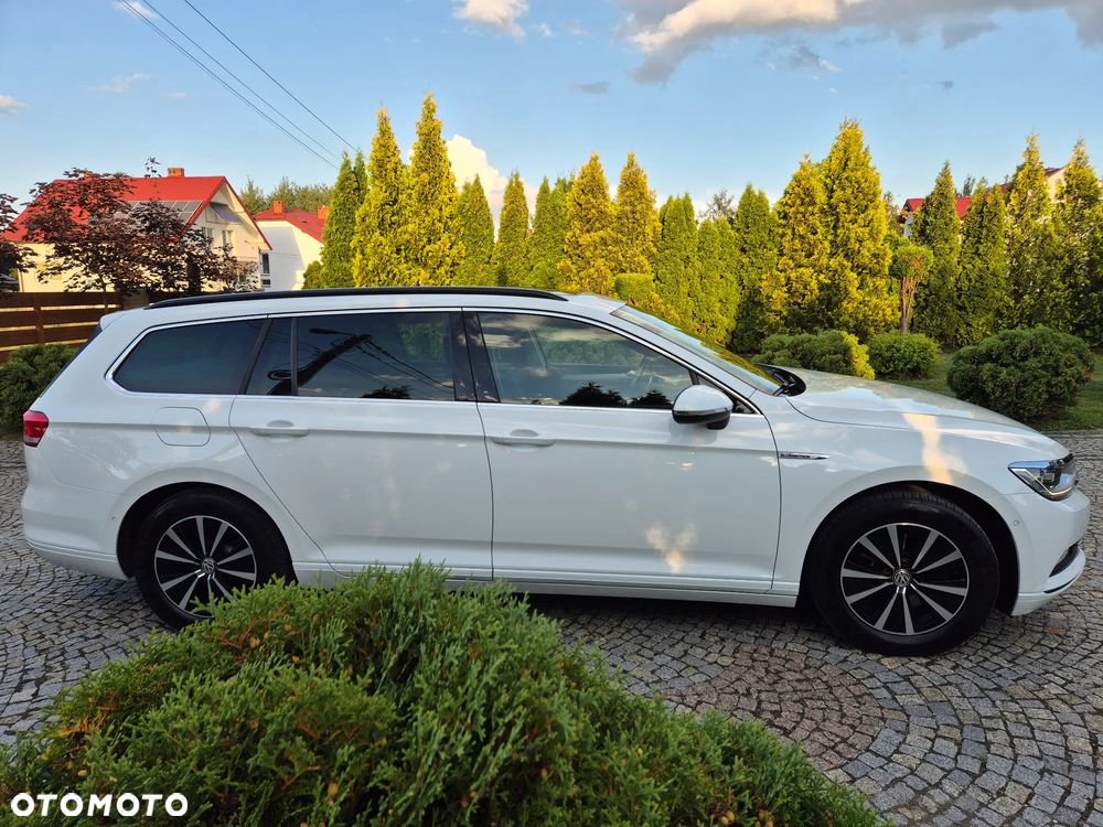 Volkswagen Passat - 4