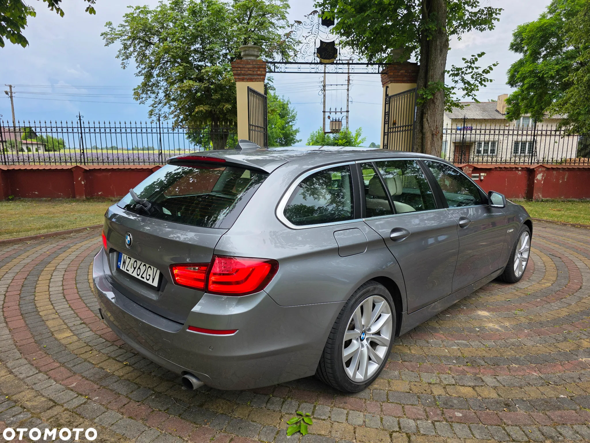 BMW Seria 5 535i Touring - 6