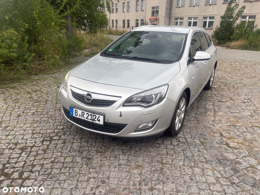 Opel Astra 1.7 CDTI Cosmo - 1