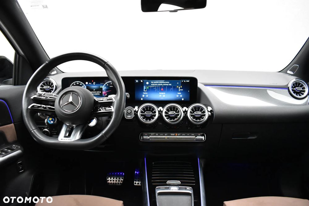 Mercedes-Benz GLA - 19