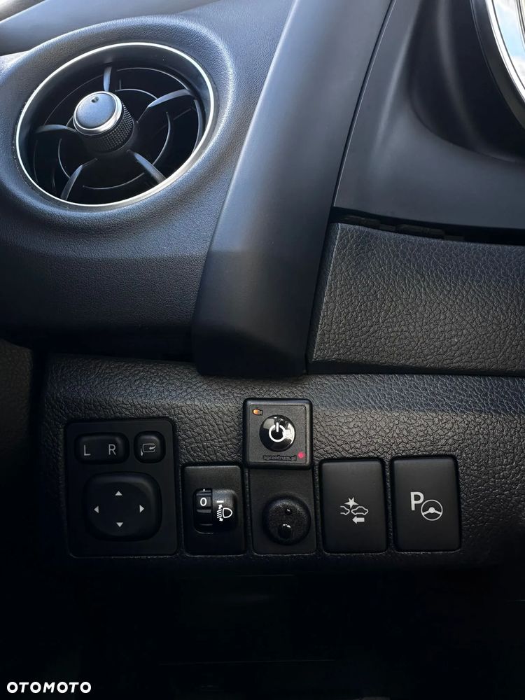 Toyota Auris Hybrid 135 Prestige - 15