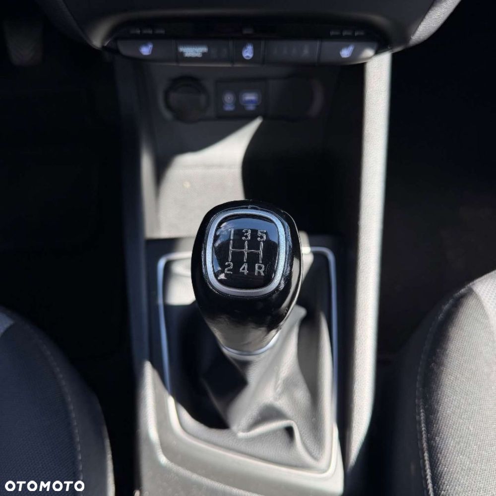 Hyundai i20 - 25