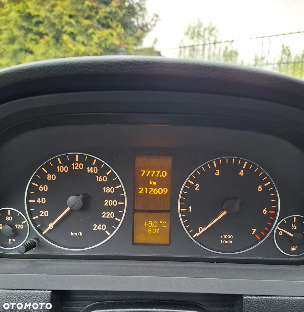 Mercedes-Benz Klasa A 160 BlueEfficiency - 28