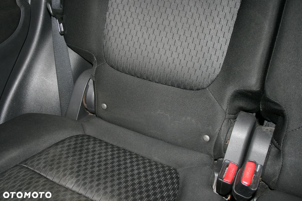 Mitsubishi Outlander 2.2 DID Intense - 29