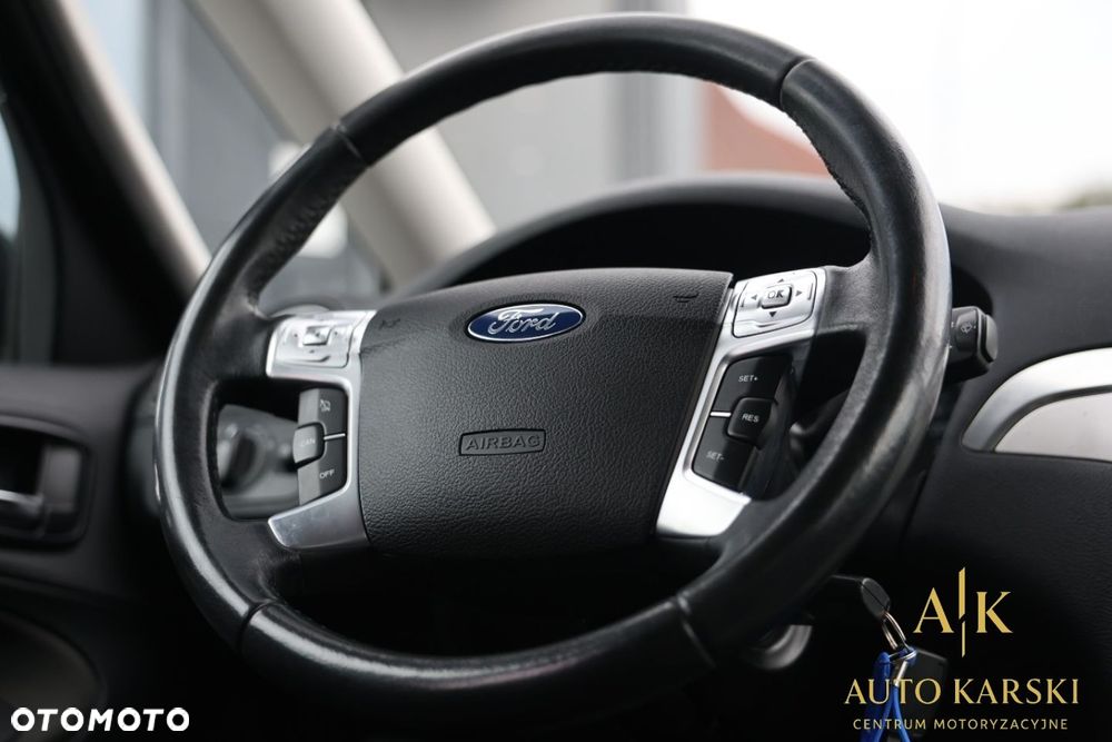 Ford S-Max - 28