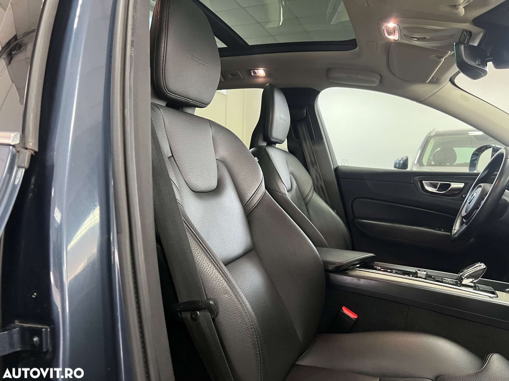 Volvo XC 60 T8 Twin Engine AWD Geartronic Inscription - 5